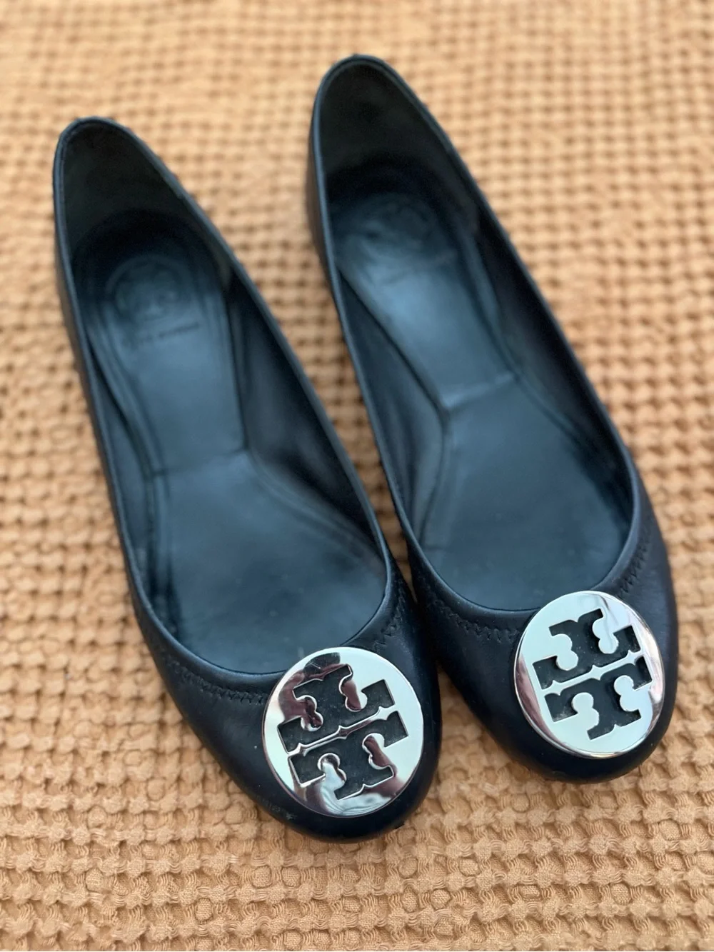 Tory Burch Black Leather Logo Medallion Ballet Flats